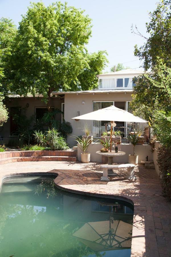 Little Forest Guest House Johannesburg Bagian luar foto